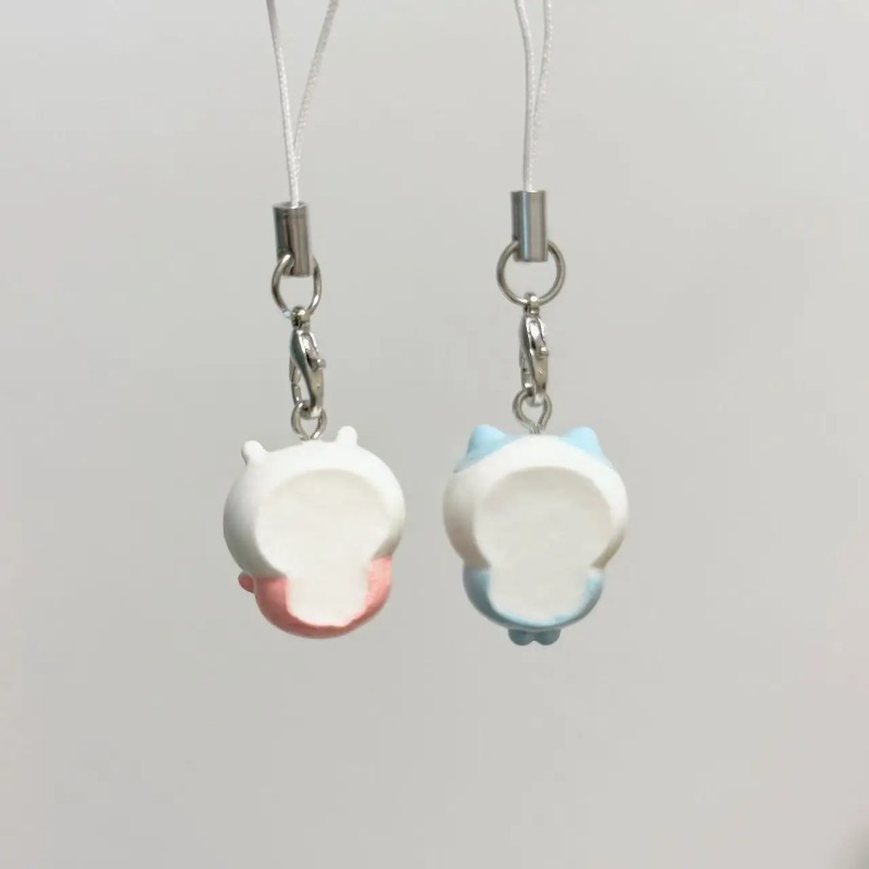 かわいい小さな樹脂製ペンダント、キュートなベビー服を着たうさ - Phone Accessories Keychain のレビューと価格